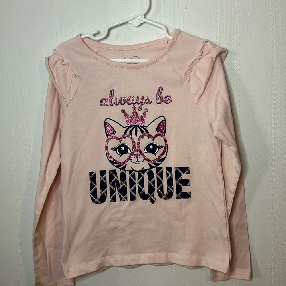 Girls size 7 long sleeve shirt